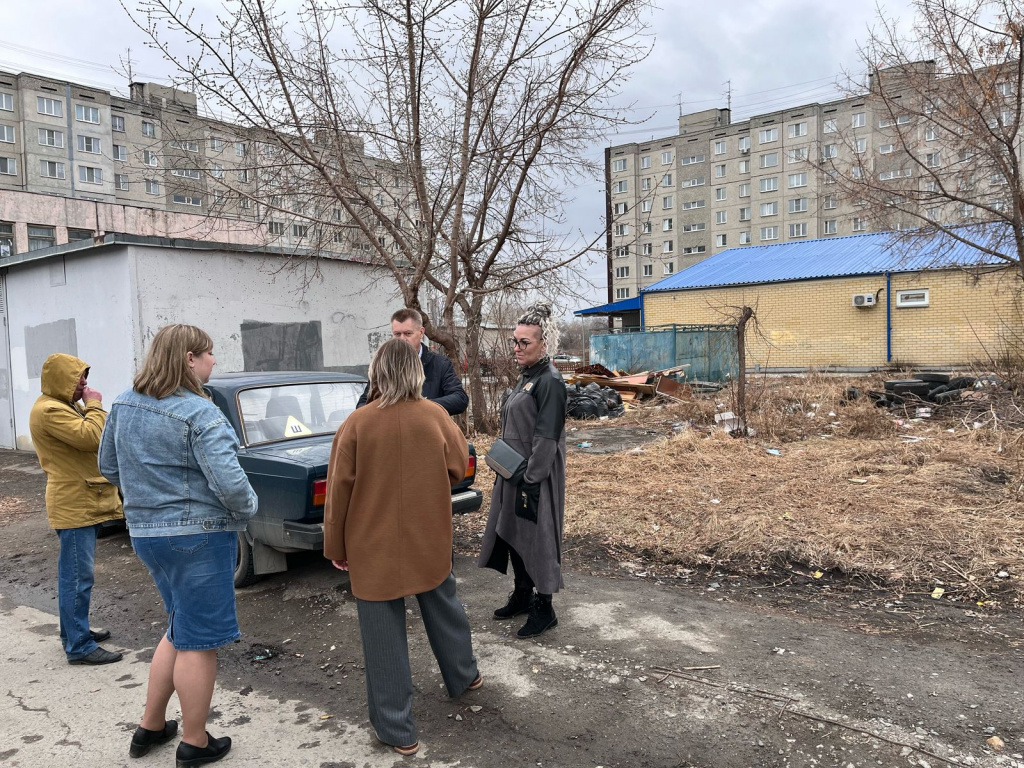 Регоператор инициировал встречу в 3 мкр. Заозерного у проблемной контейнерной площадки Регоператор инициировал встречу в 3 мкр. Заозерного у проблемной контейнерной площадки