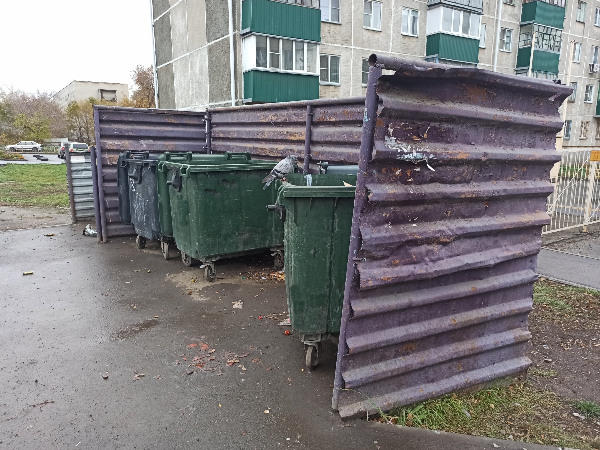 У жителей ул. Дзержинского в Кургане перенесут места накопления отходов У жителей ул. Дзержинского в Кургане перенесут места накопления отходов